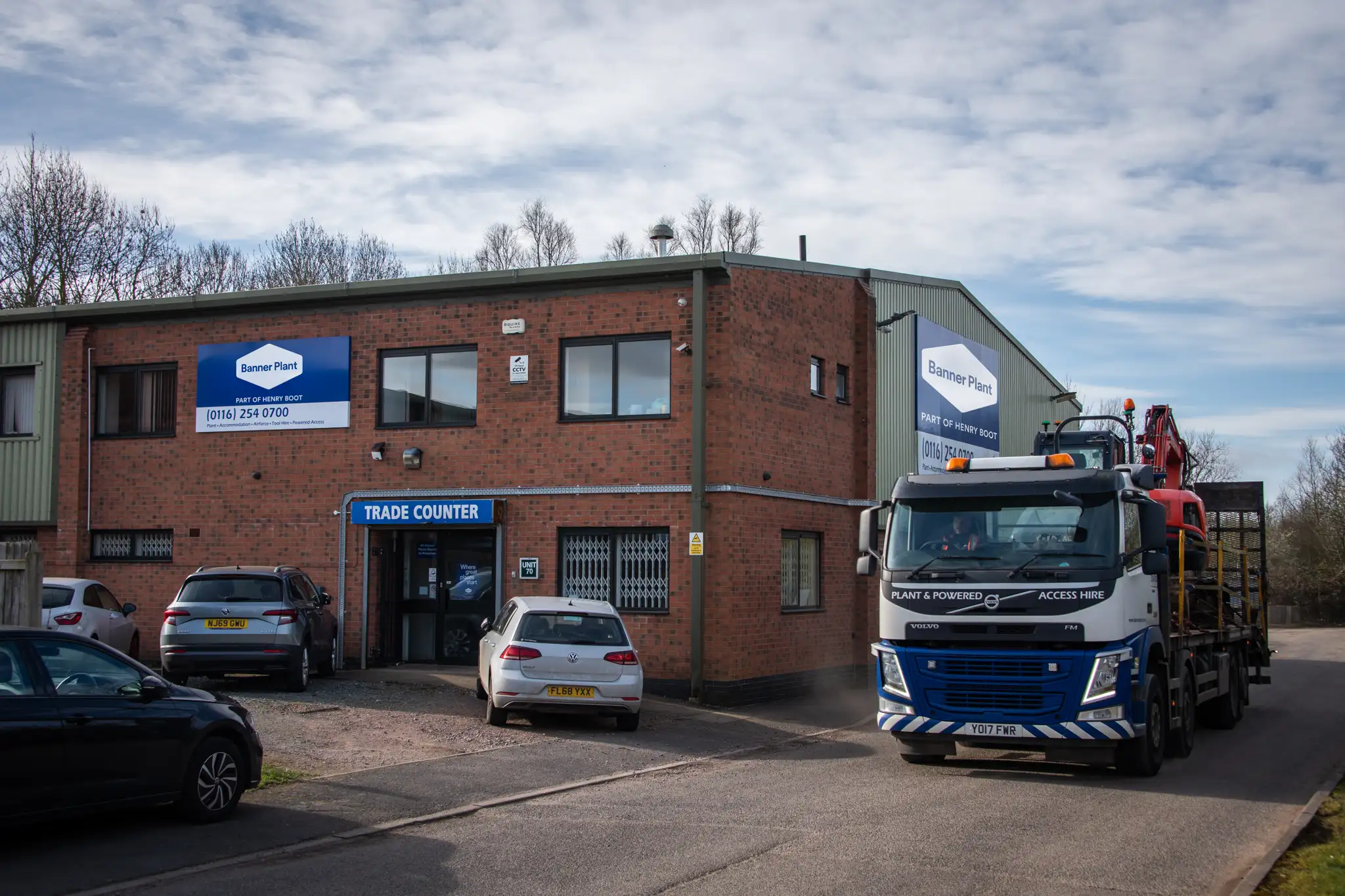 Banner Plant Leicester depot trade counter with delivery vehicle